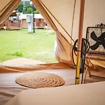 Gaviotas مكان تخييم Naveces